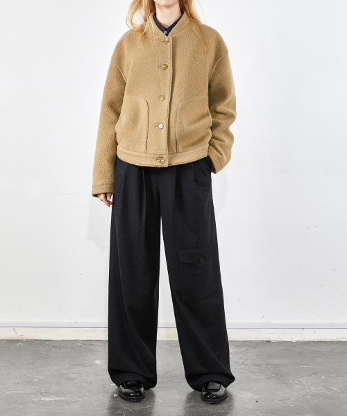 VOYONN(ボヨン)の「ボンバージャケットウールリングベージュ0084(チェスターコート・レディース・Beige・LARGE/MEDIUM)」の3枚目の写真