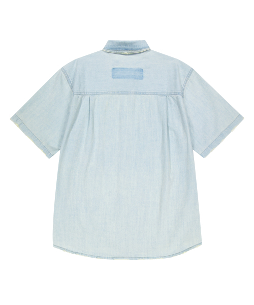UNGIMMICK(アンジミック)の「WASHED DENIM SHORT SLEEVE SHIRT (BLUE)(シャツ/ブラウス・メンズ・その他・MEDIUM/LARGE)」の2枚目の写真