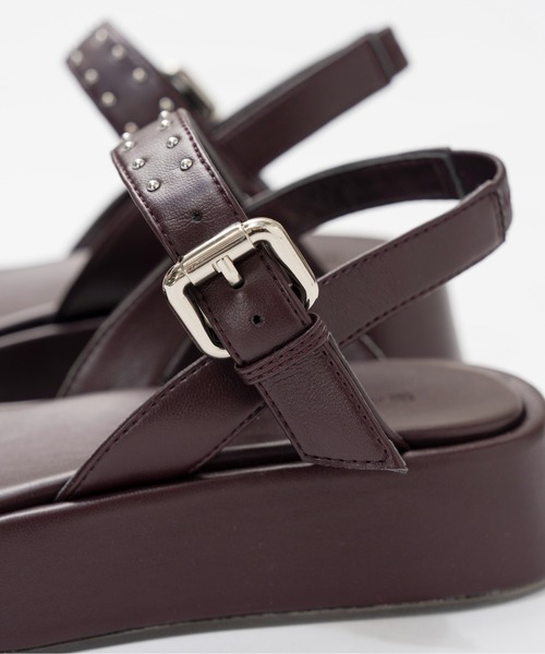 MAISON SPECIAL（メゾンスペシャル）の「Studded Wide Belt Sandals/スタッズワイドベルトサンダル（サンダル・レディース・ボルドー/ブラック・38/37/36）」の12枚目の写真