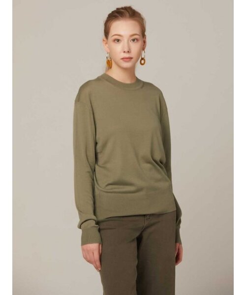 AYIHOLIC CASHMERE(アイホリックカシミア)の「ハイゲージラウンドネック長袖ニット(ニット/セーター・レディース・カーキ・FREE)」の2枚目の写真