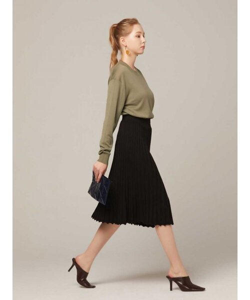 AYIHOLIC CASHMERE(アイホリックカシミア)の「ハイゲージラウンドネック長袖ニット(ニット/セーター・レディース・カーキ・FREE)」の3枚目の写真