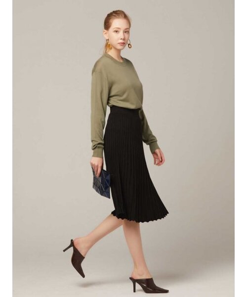 AYIHOLIC CASHMERE(アイホリックカシミア)の「ハイゲージラウンドネック長袖ニット(ニット/セーター・レディース・カーキ・FREE)」の4枚目の写真