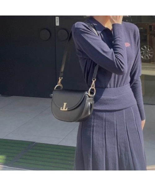 LYUNANLYUNA(ルナエヌルナ)の「Rune 5 Way Women's Saddle Leather Crossbody Bag(メッセンジャーバッグ・レディース・ブラック/グリーン/アイボリー/ダークグレー/タン/ライトピンク・FREE)」の13枚目の写真