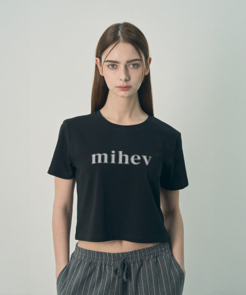 MIHEV(ミヘブ)の「ミヘブ グラフィックロゴ クロップTシャツ ブラック(Tシャツ/カットソー・レディース・その他・MEDIUM/LARGE)」の4枚目の写真