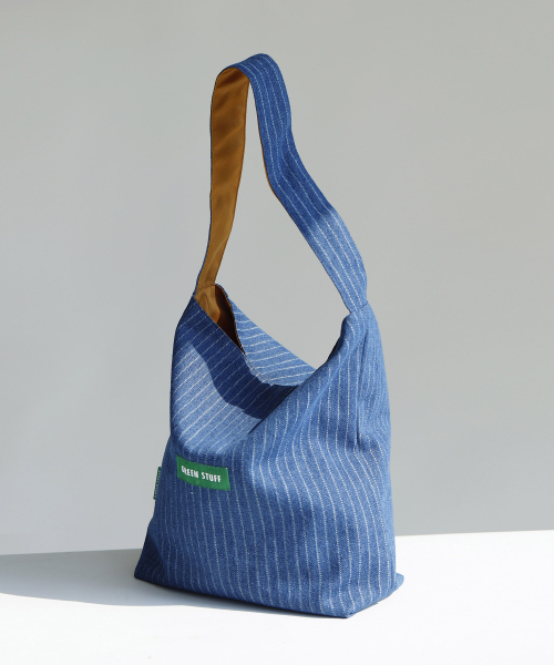 GREEN STUFF(グリーンスタッフ)の「seem full bag 62 - denim deep blue(エコバッグ/サブバッグ・レディース・その他・FREE)」の2枚目の写真