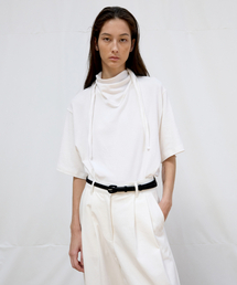 LEVAR（レバー）の「Soft Peach Scarf T-Shirt - Off White（Tシャツ/カットソー）」