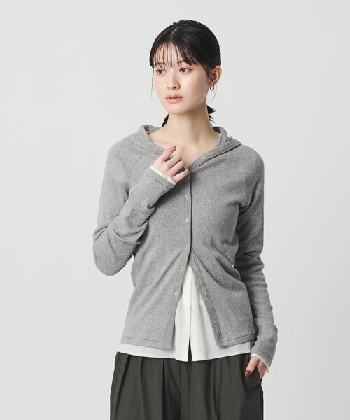 MILLER（ミラー）の「【別注】＜Robert P. Miller ＞ボタンフードトップス（カーディガン/ボレロ・レディース・ダークグレー/レッド/ダークブラウン・FREE）」の15枚目の写真