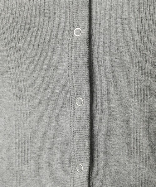 MILLER（ミラー）の「【別注】＜Robert P. Miller ＞ボタンフードトップス（カーディガン/ボレロ・レディース・ダークグレー/レッド/ダークブラウン・FREE）」の6枚目の写真