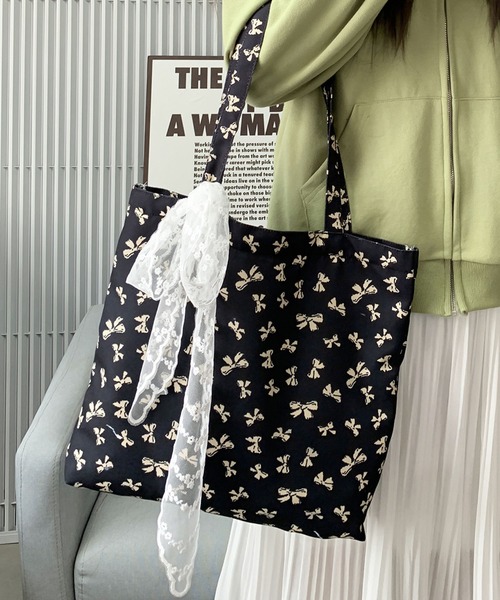 meJane（ミージェーン）の「リボン柄＆ドット柄レースアクセント トートバッグ（トートバッグ・レディース・ホワイト系/ブラック系・FREE）」の6枚目の写真