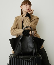 uyu.（ウユ）の「【インナーポーチ付き】マルチWAY ビッグトートバッグ（トートバッグ）」