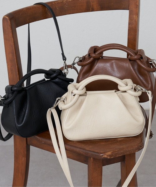 CIAOPANIC TYPY（チャオパニックティピー）の「ねじりデザインミニBAG（ショルダーバッグ・レディース・ブラウン/グレイッシュベージュ/ブラック・ONE SIZE）」の3枚目の写真