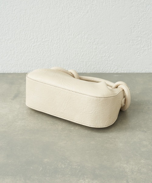 CIAOPANIC TYPY（チャオパニックティピー）の「ねじりデザインミニBAG（ショルダーバッグ・レディース・ブラウン/グレイッシュベージュ/ブラック・ONE SIZE）」の16枚目の写真