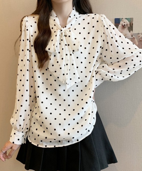 ONEP STAR(ワンピスター)の「ドット柄×リボンタイ付きブラウス(シャツ/ブラウス・レディース・ベージュ/ブラック・LARGE/XX-LARGE/X-LARGE)」の2枚目の写真