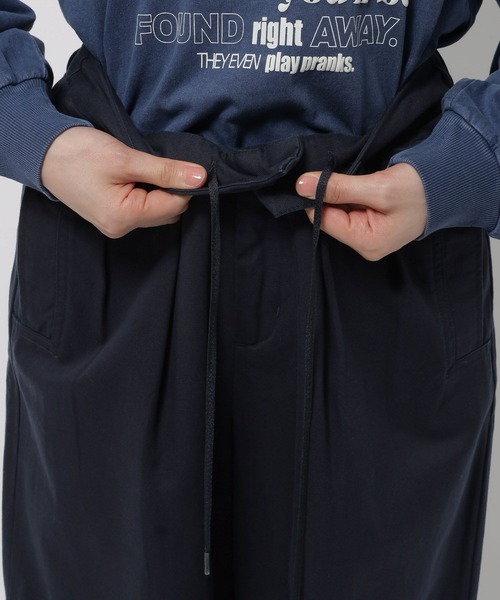 niko and...（ニコアンド）の「ボーイフレンドチノパンツ（チノパンツ・レディース・ブラウン/アイボリー/ネイビー・MEDIUM/LARGE）」の18枚目の写真