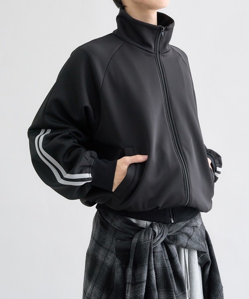 EPNK(イーピーエヌケー)の「Double Line Truck Jacket / ダブルライントラックジャケット(ジャージ・メンズ・ライトグレー/ブラック・LARGE/MEDIUM/SMALL)」の12枚目の写真