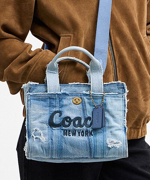 COACH（コーチ）の「【オンライン限定】フィールド トート 22