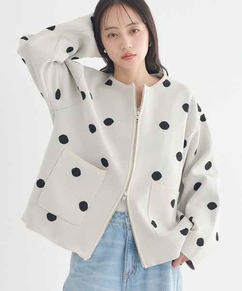 earth music&ecology（アースミュージックアンドエコロジー）の「ダブルジップドットカーディガン（カーディガン/ボレロ・レディース・ブラック系その他5/ドット・FREE）」の2枚目の写真