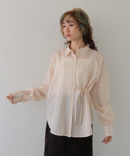 CLEIO（クレイオ）の「【CLEIO】STRIPE WAIST RIBBON SHIRT/ストライプウエストリボンシャツ（シャツ/ブラウス・レディース・チャコールグレー/アイボリー/サックスブルー・FREE）」の6枚目の写真