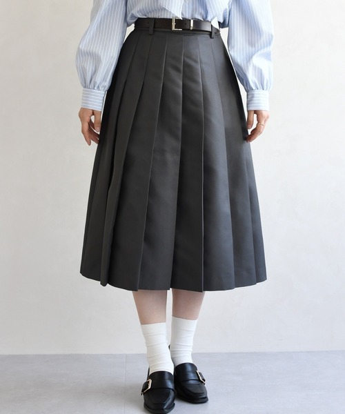 31 Sons de mode（トランテアン　ソン　ドゥ　モード）の「2026春夏新作 ベルト付きプリーツミディスカート（スカート・レディース・ベージュ/チャコールグレー/キャメル・M/S）」の10枚目の写真