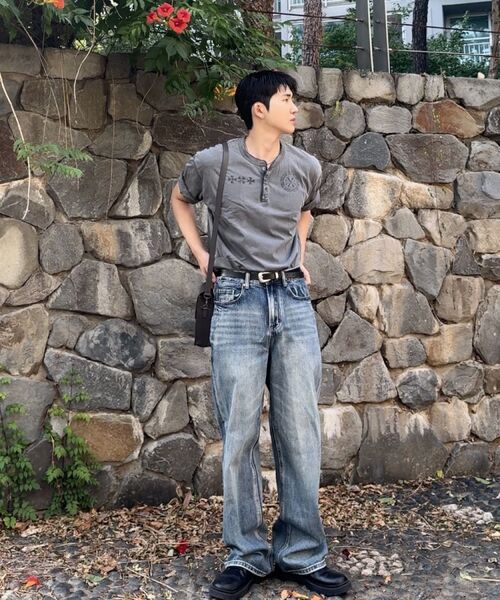 DNSR(ディーエヌエスアール)の「リラックスワイドデニムパンツブルー(デニムパンツ・メンズ・その他・SMALL/MEDIUM/LARGE/X-LARGE)」の12枚目の写真