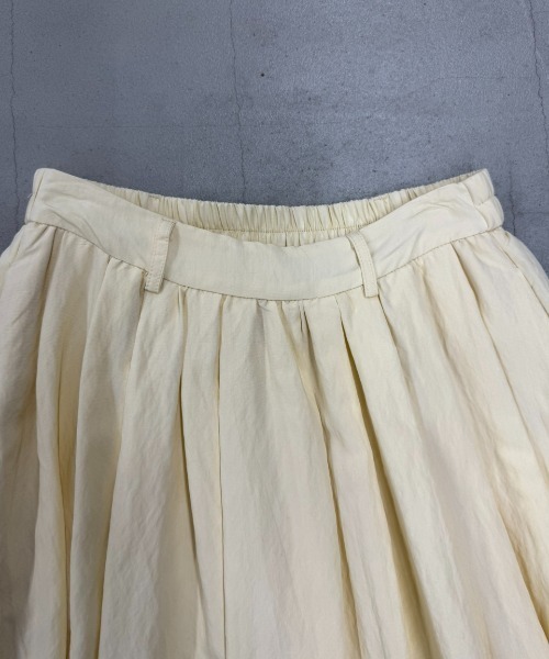 DRWCYS(ドロシーズ)の「カラーボリュームギャザースカート(スカート・レディース・イエロー/ブラック/オフホワイト・FREE)」の20枚目の写真