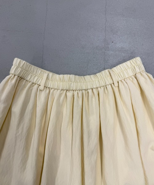 DRWCYS(ドロシーズ)の「カラーボリュームギャザースカート(スカート・レディース・イエロー/ブラック/オフホワイト・FREE)」の21枚目の写真
