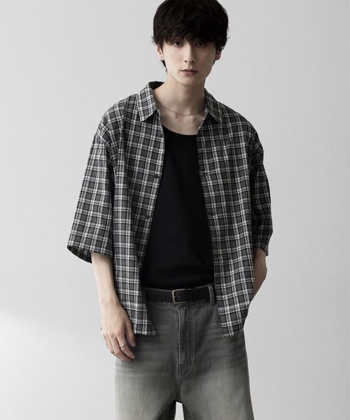 RUUBON(ルーボン)の「【RUUBON】airy half sleeve box shirt/エアリーハーフスリーブボックスシャツ(シャツ/ブラウス・メンズ・ブラック/ホワイト系1/ブラック系1/グレー系1・S/M/L)」の1枚目の写真