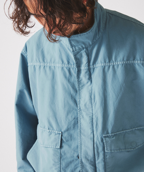 JOURNAL STANDARD relume（ジャーナルスタンダード　レリューム）の「フェード マウンテン スタンドカラー ブルゾン（マウンテンパーカー・メンズ・グレー/サックスブルー/Orange・LARGE/MEDIUM）」の4枚目の写真