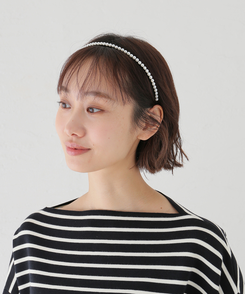 IENA（イエナ）の「SCHO/ショー PEARL HAIRBAND ヘアバンド FW23-HB-TOUT-PRL（カチューシャ・レディース・ブラック・FREE）」の3枚目の写真