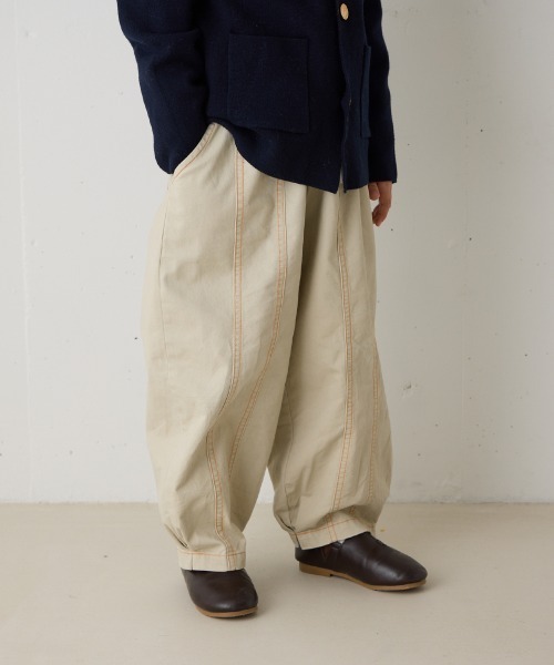 riziere（リジェール）の「センターダブルシーム配色ステッチパンツ（その他パンツ・キッズ・ブラック/オフホワイト/グレー/ベージュ・120/110/100/90/150/140/130）」の4枚目の写真