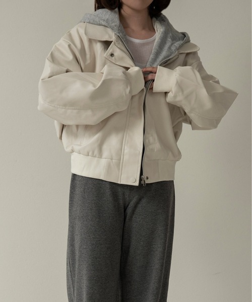 lawgy(ラウジー)の「hooded docking short blouson / フーデッドドッキングショートブルゾン(ブルゾン・レディース・ホワイト/ブラウン/ブラック・FREE)」の7枚目の写真