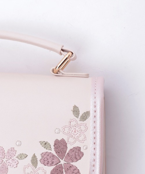 axes femme（アクシーズファム）の「桜刺繍配色デザインボストン（ボストンバッグ・レディース・ピンク/キナリ・FREE）」の4枚目の写真