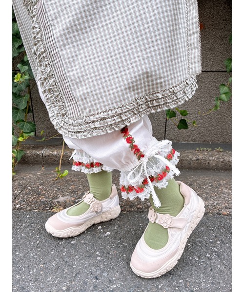 PINK HOUSE（ピンクハウス）の「フラワーモチーフ付きベルクロスニーカー（スニーカー・レディース・ブルーグレー/ブラック/ピンク/シャンパン・LARGE/MEDIUM/SMALL）」の5枚目の写真