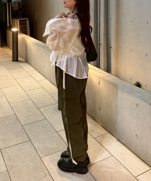 Another Branch olive des olive（アナザーブランチオリーブデオリーブ）の「脇ライン入りカーゴパンツ（カーゴパンツ・レディース・ピンク/チャコールグレー/カーキ/ブラック・FREE）」の11枚目の写真