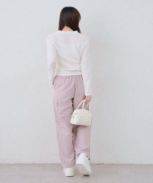 Another Branch olive des olive（アナザーブランチオリーブデオリーブ）の「脇ライン入りカーゴパンツ（カーゴパンツ・レディース・ピンク/チャコールグレー/カーキ/ブラック・FREE）」の17枚目の写真