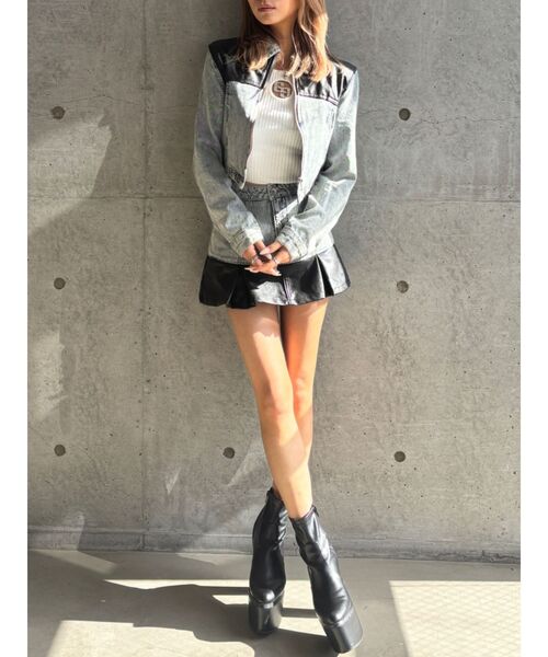 GYDA（ジェイダ）の「【TINY】フェイクレザードッキングデニムZIPショートジャケット（デニムジャケット・レディース・インディゴブルー/ライトブルー・FREE）」の9枚目の写真