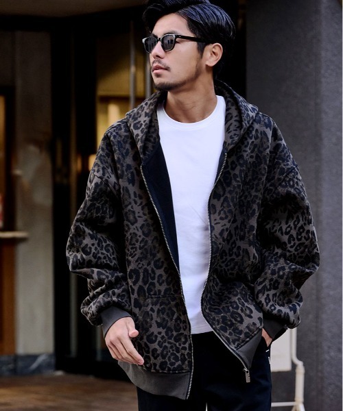 ARULE（アルール）の「『ARULE/アルール』ヒョウ柄ジップアップパーカー【Y】【CN】（パーカー・メンズ・ブラック・M/L）」の2枚目の写真
