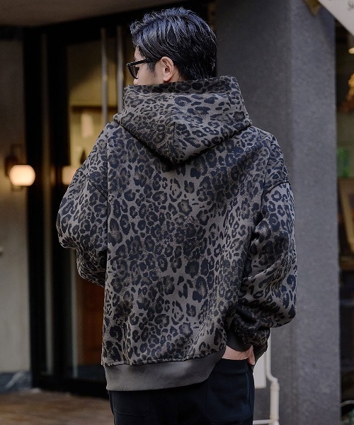 ARULE（アルール）の「『ARULE/アルール』ヒョウ柄ジップアップパーカー【Y】【CN】（パーカー・メンズ・ブラック・M/L）」の4枚目の写真