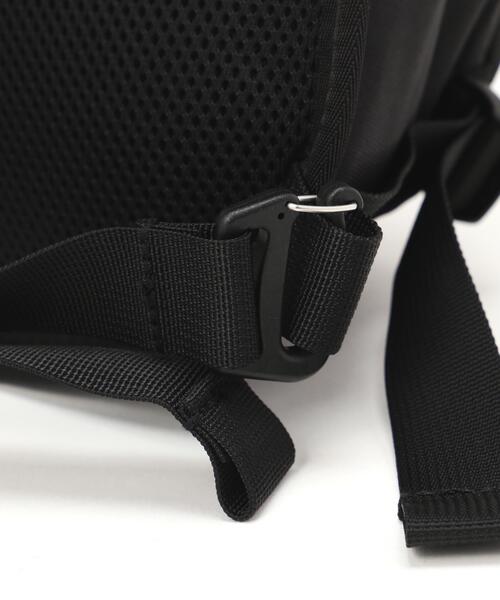THE NORTH FACE（ザノースフェイス）の「THE NORTH FACE/ザ・ノース・フェイス/LeapSling（ショルダーバッグ・メンズ・ブラック・F）」の6枚目の写真