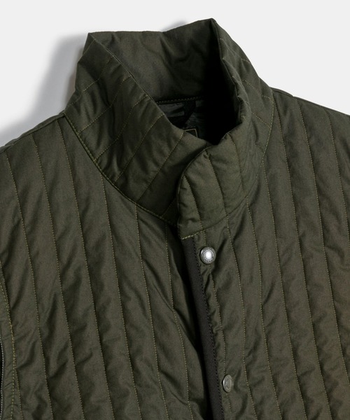 LAVENHAM（ラベンハム）の「Black Edition High Neck Gilet Mens / ブラック エディション ハイネック ジレ メンズ（ベスト・メンズ・ダークオリーブ・M/L/XL/S）」の7枚目の写真