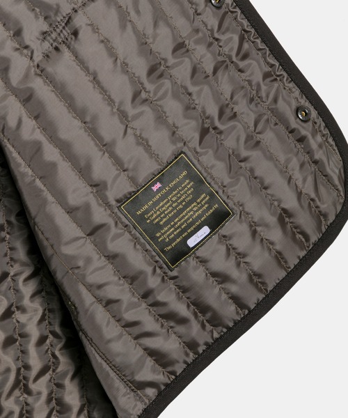 LAVENHAM（ラベンハム）の「Black Edition High Neck Gilet Mens / ブラック エディション ハイネック ジレ メンズ（ベスト・メンズ・ダークオリーブ・M/L/XL/S）」の9枚目の写真