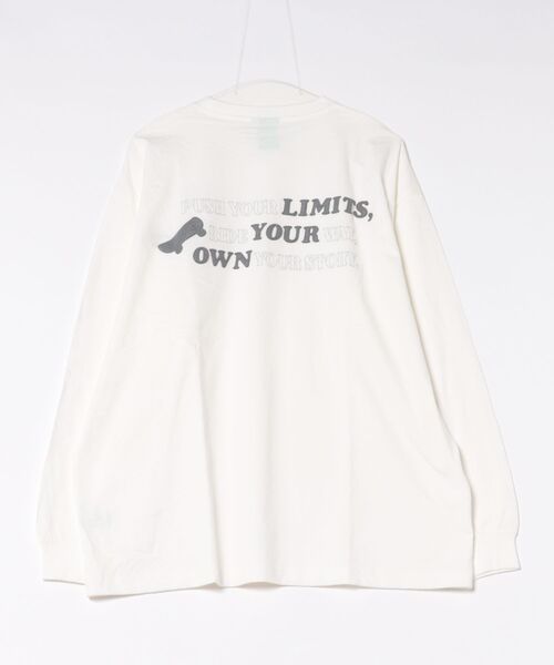 Right-on(ライトオン)の「Refurbish(リファービッシュ)刺繍ロングスリーブTシャツ(Tシャツ/カットソー・メンズ・ホワイト/ダークグレー/ネイビー・S/M/L/XL)」の11枚目の写真