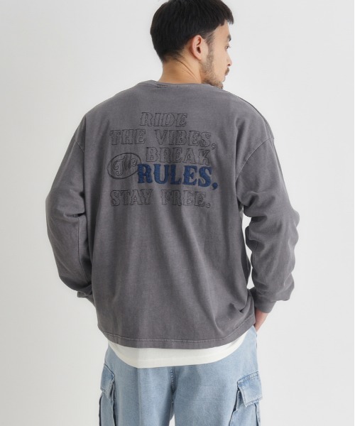 Right-on(ライトオン)の「Refurbish(リファービッシュ)刺繍ロングスリーブTシャツ(Tシャツ/カットソー・メンズ・ホワイト/ダークグレー/ネイビー・S/M/L/XL)」の14枚目の写真