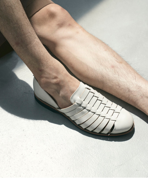 EARLE(アール)の「EARLE アール / Modern huarache shoes モダンワラチキップレザーシューズ ワラチサンダル グルカシューズ / ER6101(ドレスシューズ・メンズ・ブラック/ホワイト・41/40/42/43)」の1枚目の写真