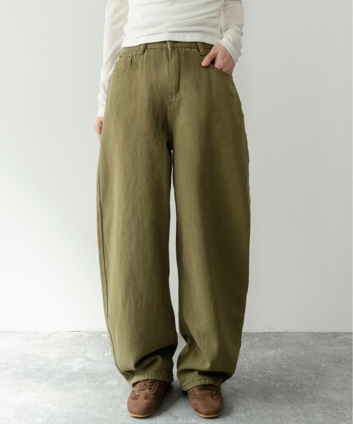on:nue（オンニュ）の「【on:nue】[着用動画あり！] 綿ツイルバルーンシルエットワイドパンツ /2026 SS COLLECTION（その他パンツ・レディース・ブラック/カーキ・SMALL/MEDIUM）」の11枚目の写真