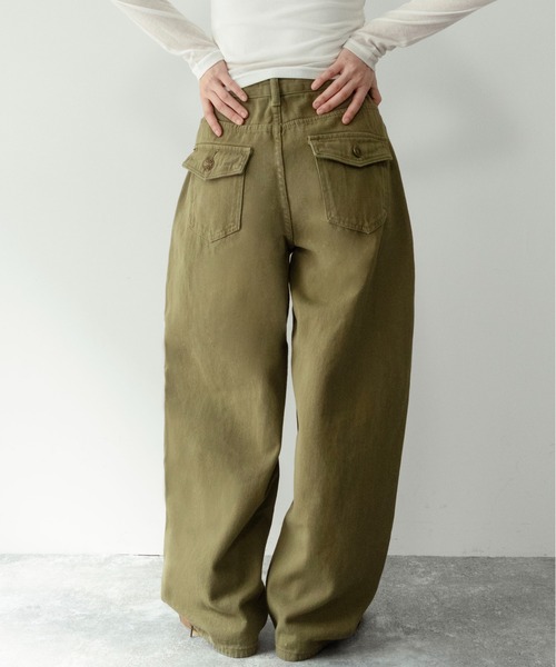 on:nue（オンニュ）の「【on:nue】[着用動画あり！] 綿ツイルバルーンシルエットワイドパンツ /2026 SS COLLECTION（その他パンツ・レディース・ブラック/カーキ・SMALL/MEDIUM）」の16枚目の写真