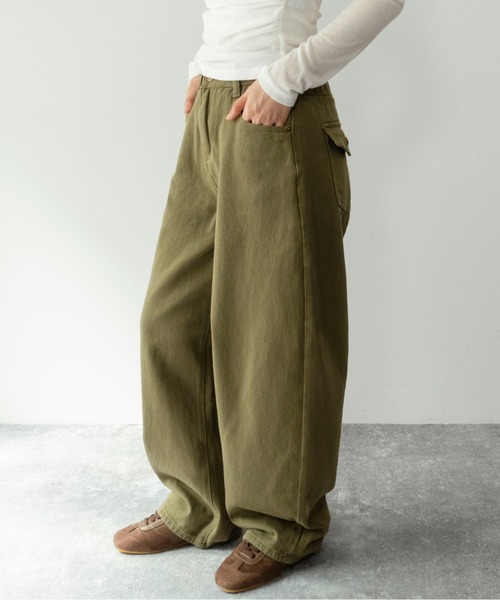 on:nue（オンニュ）の「【on:nue】[着用動画あり！] 綿ツイルバルーンシルエットワイドパンツ /2026 SS COLLECTION（その他パンツ・レディース・ブラック/カーキ・SMALL/MEDIUM）」の21枚目の写真