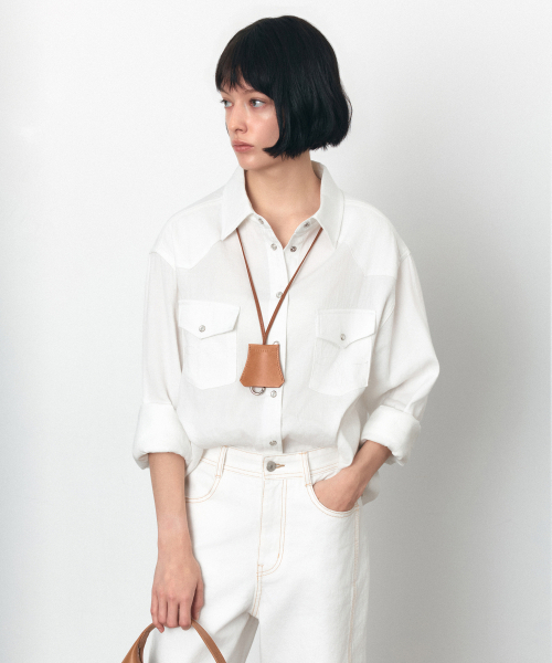 SIYAZU（シヤジュ）の「SITP5248 ウェスタン刺繍ルーズフィットシャツ_Ivory（シャツ/ブラウス・レディース・アイボリー・ONE）」の3枚目の写真