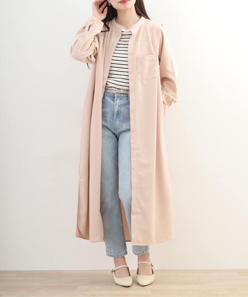 OMNES（オムネス）の「梨地ショルダータックシャツワンピース 長袖（シャツワンピース・レディース・ピンクベージュ/アイボリー・FREE）」の12枚目の写真