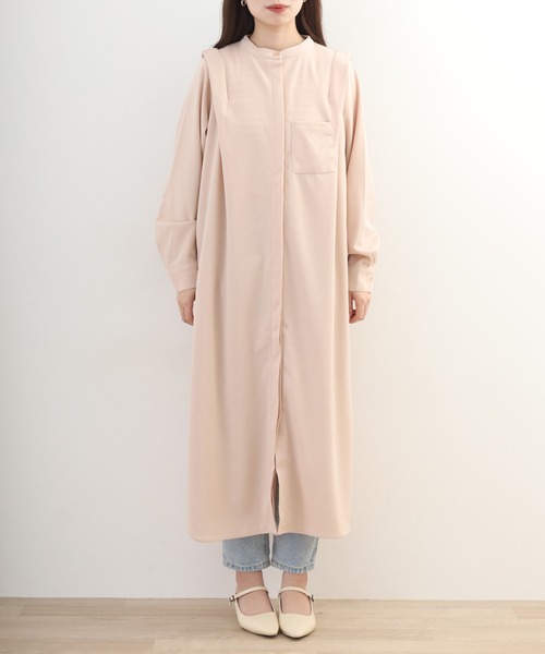 OMNES（オムネス）の「梨地ショルダータックシャツワンピース 長袖（シャツワンピース・レディース・ピンクベージュ/アイボリー・FREE）」の17枚目の写真